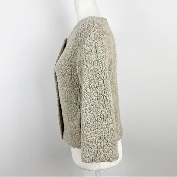 Zara Fleece Sheep Faux Fur Cropped Coat Size XS - Picture 4 of 13